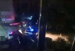 瓶子爆料被石锤打死视频,瓶子爆料事件惊人内幕