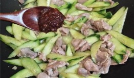 娱乐吃瓜酱找出5个错误,娱乐吃瓜酱五宗“瓜”错误揭秘